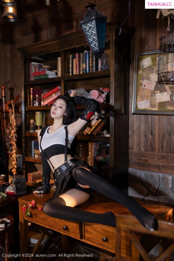逗逗DouDou  [XiuRen]高清写真图 2024.08.01 No.8953 小逗逗 美腿黑丝第6张图片